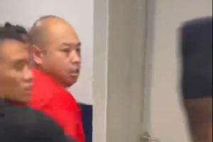 欧亿体育-还有下集广厦光头球迷再次动手打掉手机&amp;脚踢上前理论的女性